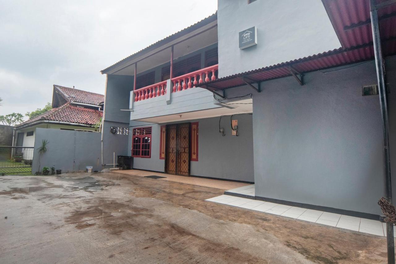 Oyo Life 3034 Taman Melati Hotel Depok Luaran gambar
