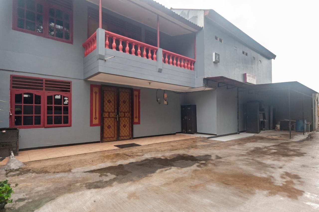 Oyo Life 3034 Taman Melati Hotel Depok Luaran gambar
