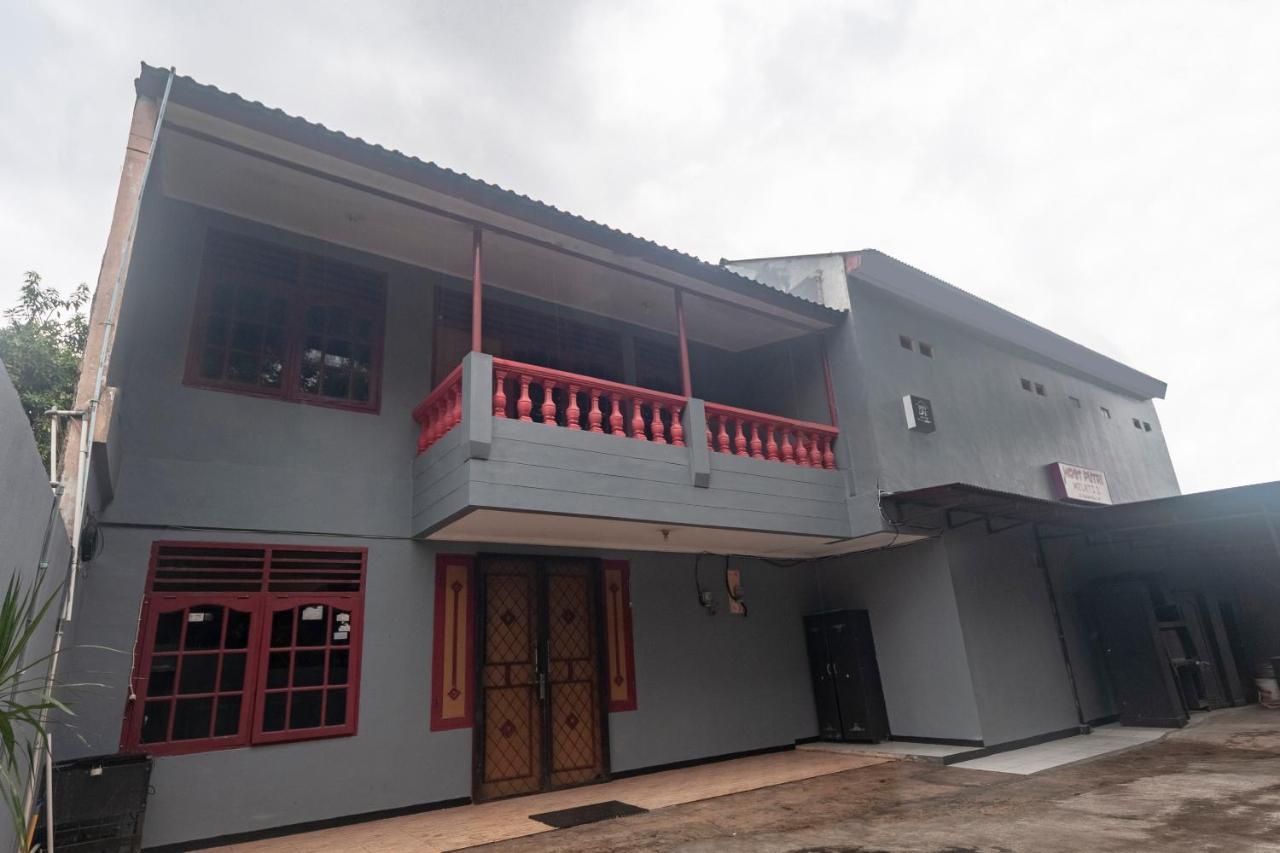 Oyo Life 3034 Taman Melati Hotel Depok Luaran gambar